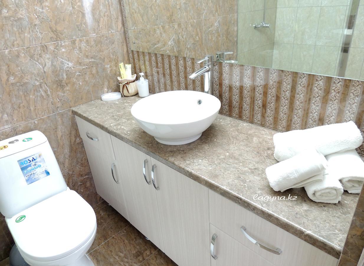 Laguna Otel Kostanay Oda fotoğraf